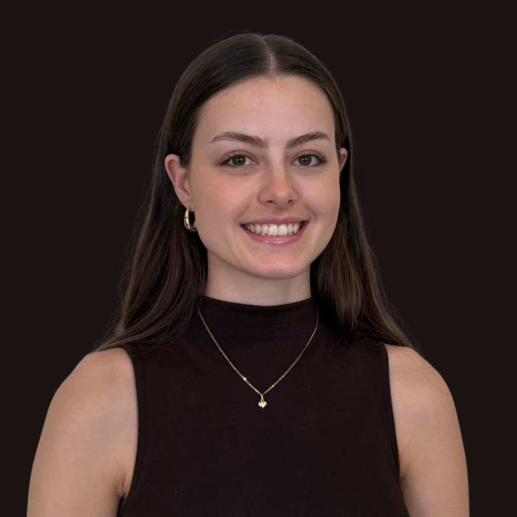 Isabelle Headshot (4)